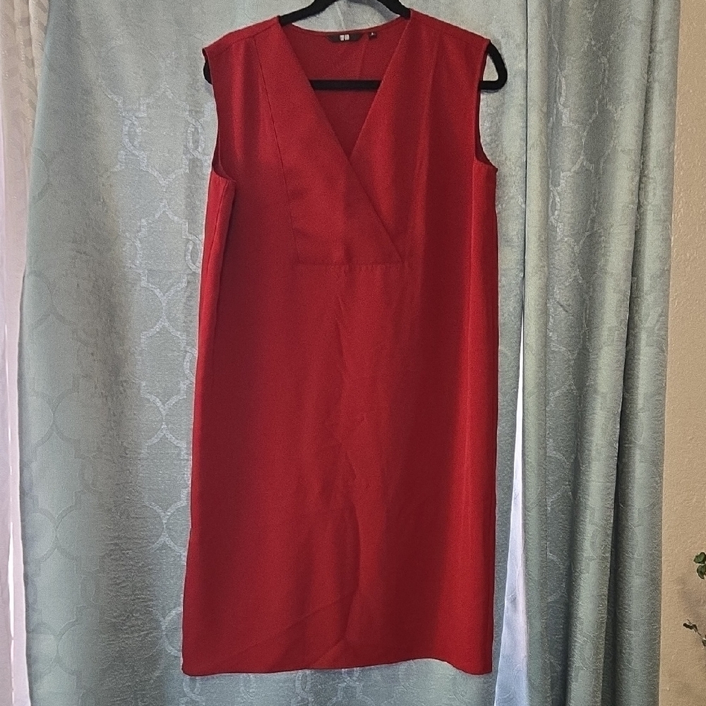 Uniqlo Red V-Neck Midi Dress